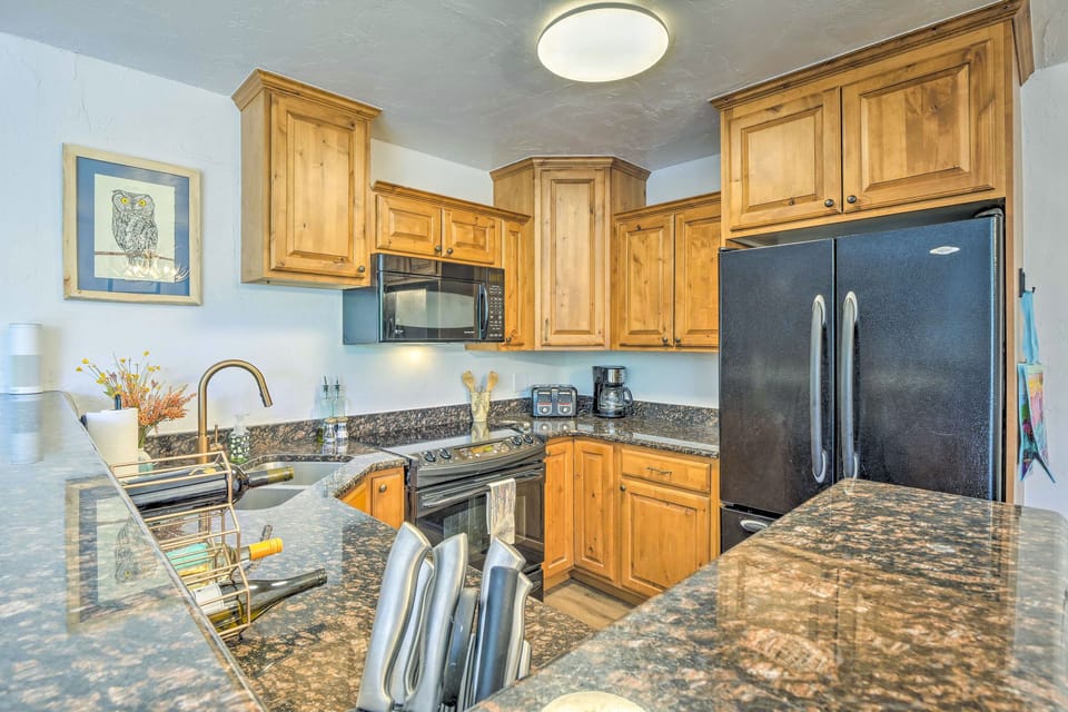 Kitchen | Fully Equipped