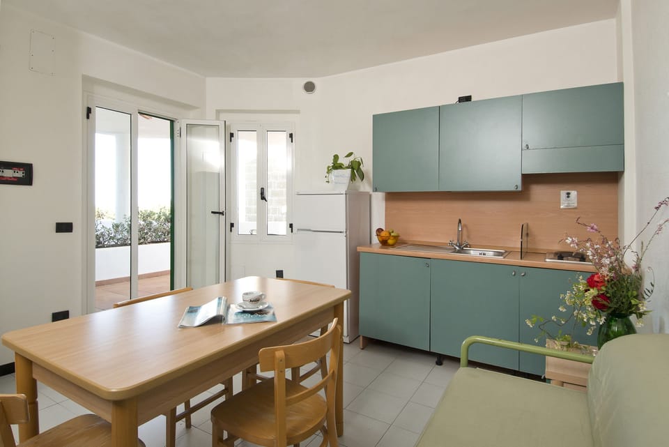 Apartment, 1 Bedroom | Private kitchenette