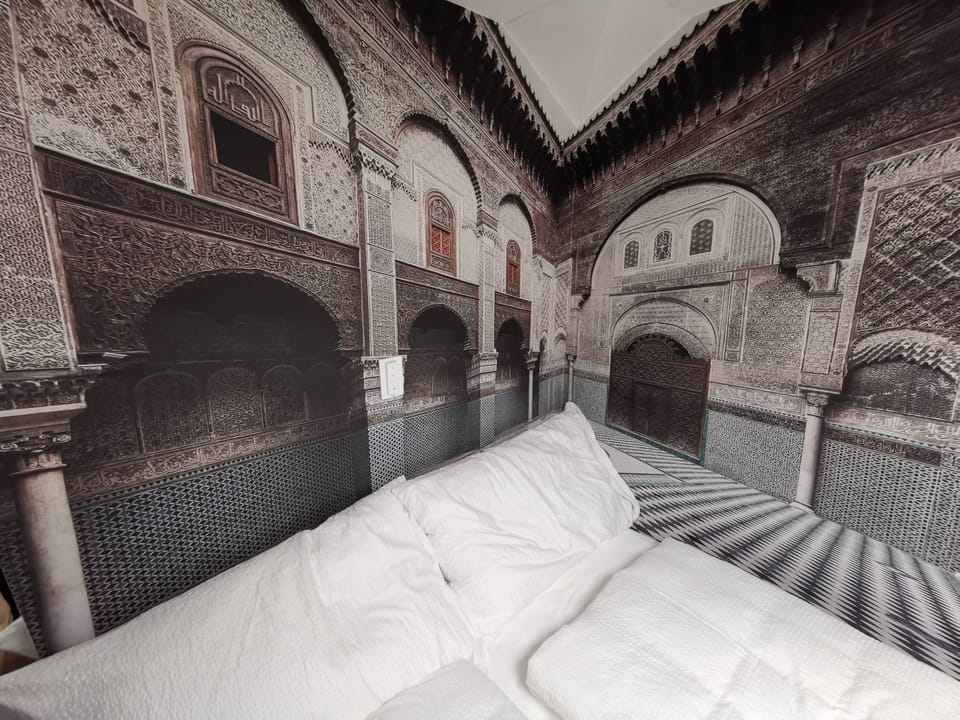 Orientalischer Hinterhof (Balcony) | Desk, blackout drapes, free WiFi, bed sheets