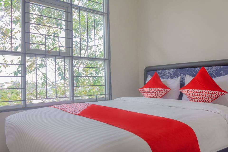 Standard Double Room | Free WiFi, bed sheets