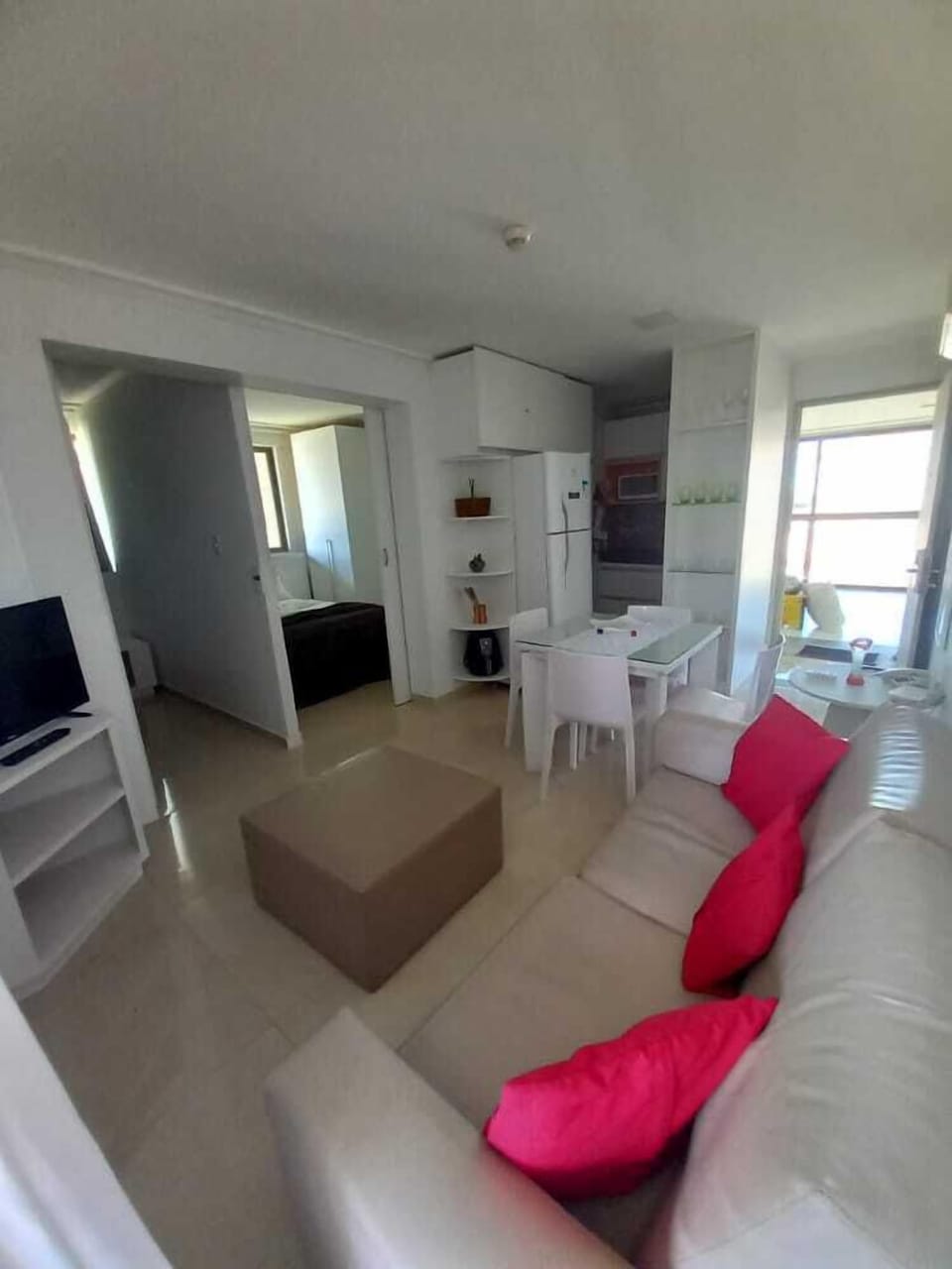 Comfort Apartment (1301) | Living area | Flat-screen TV