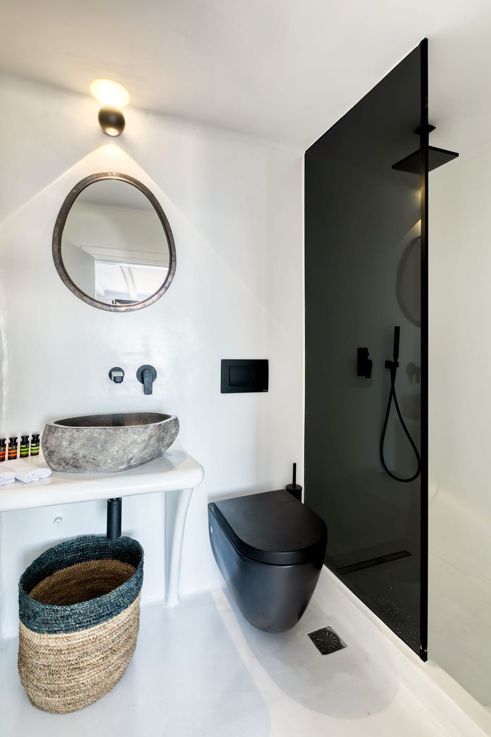 Executive Villa | Bathroom | Shower, designer toiletries, hair dryer, bathrobes