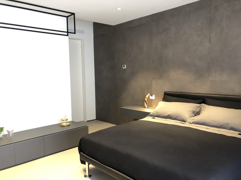 Comfort Room (Diamond) | 1 bedroom, minibar, in-room safe, desk