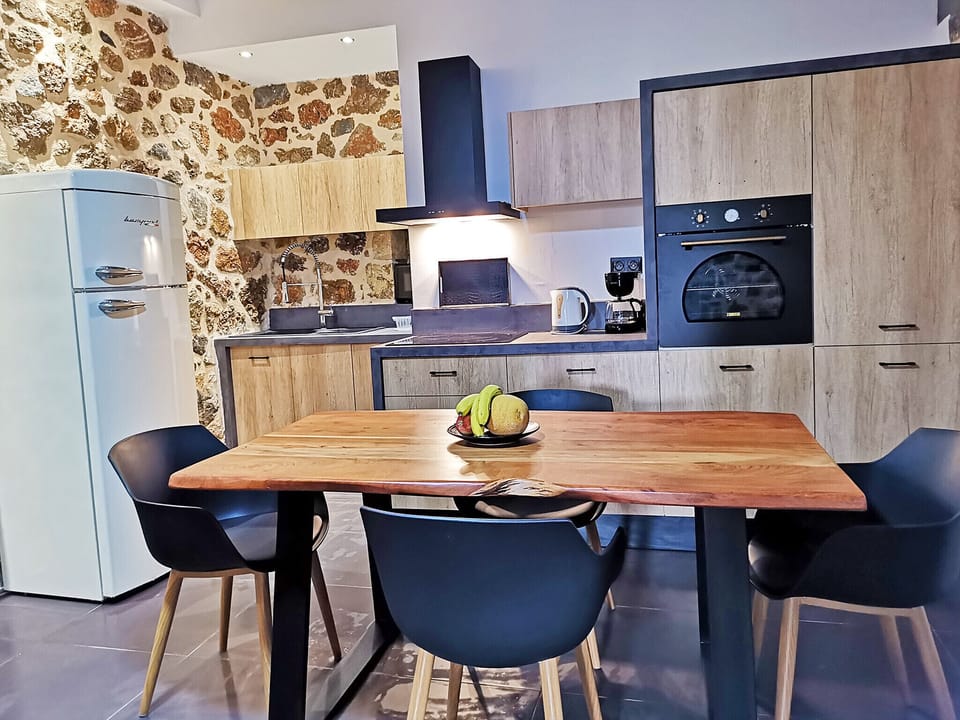 Pyrgos Plakias villa 4,kitchen and dining area