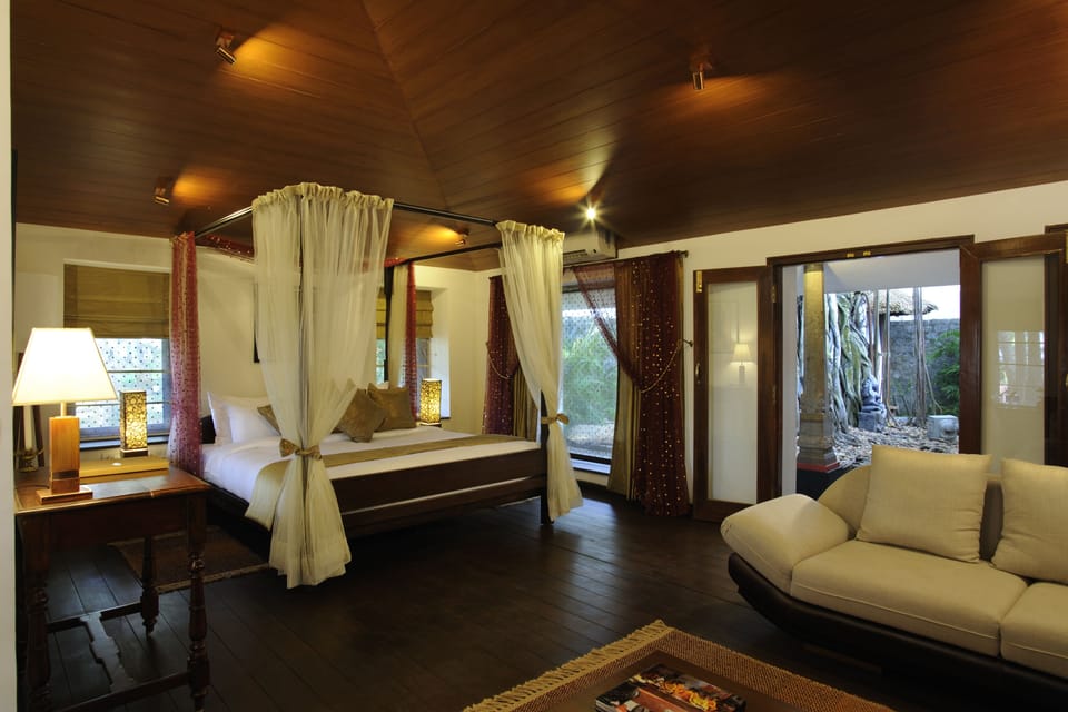 The Banyan Tree Bungalow | Premium bedding, pillowtop beds, minibar, in-room safe