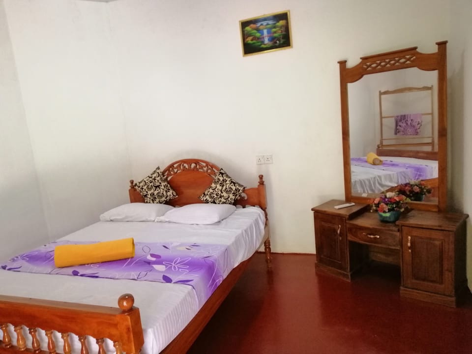 Standard Double Room | Individually furnished, desk, laptop workspace, soundproofing