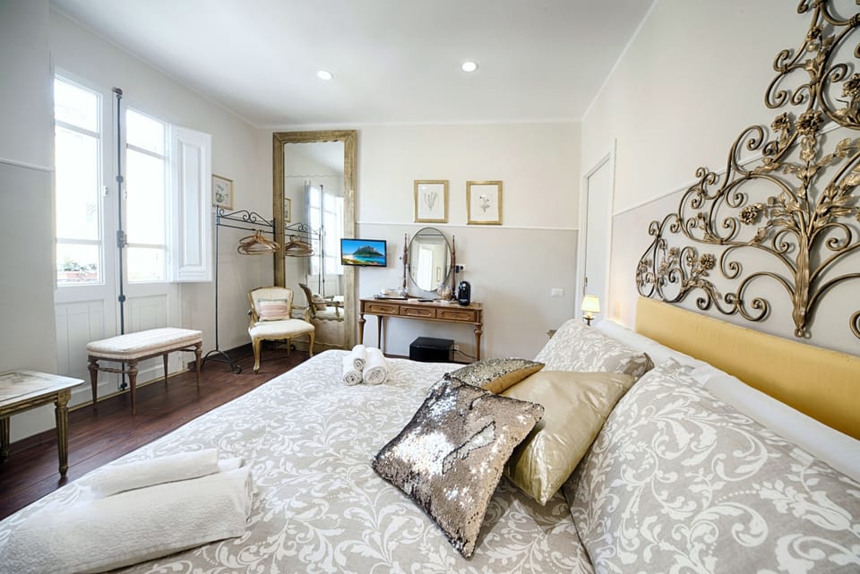 City Double Room, City View | Down comforters, memory foam beds, individually decorated