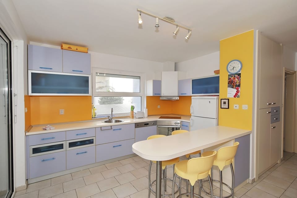 Comfort Villa, Sea View | Private kitchen | Coffee/tea maker, fridge, dishwasher, electric kettle