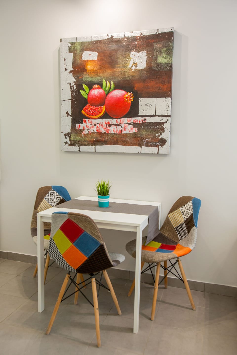 Apartment, 1 Bedroom, City View (4) | In-room dining