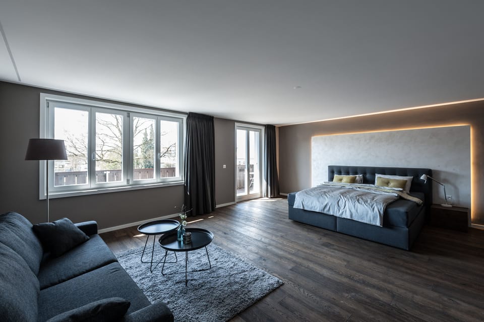 Suite, Garden View | Premium bedding, desk, laptop workspace, blackout drapes