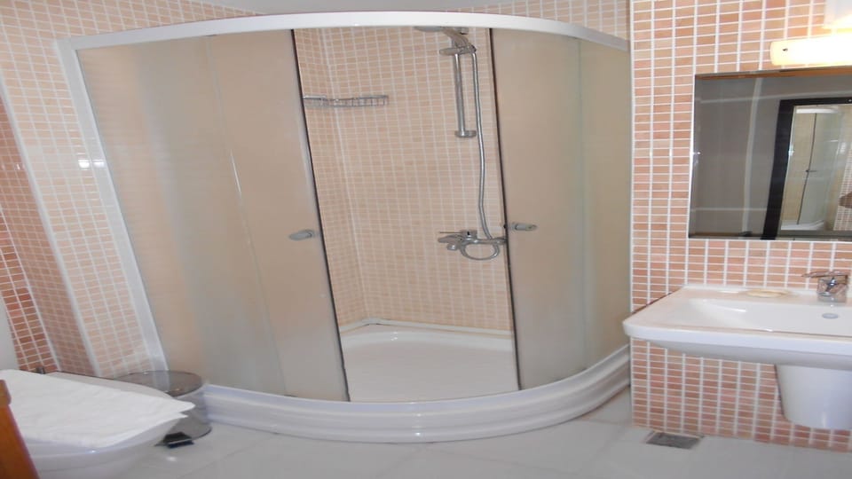 Bathroom shower