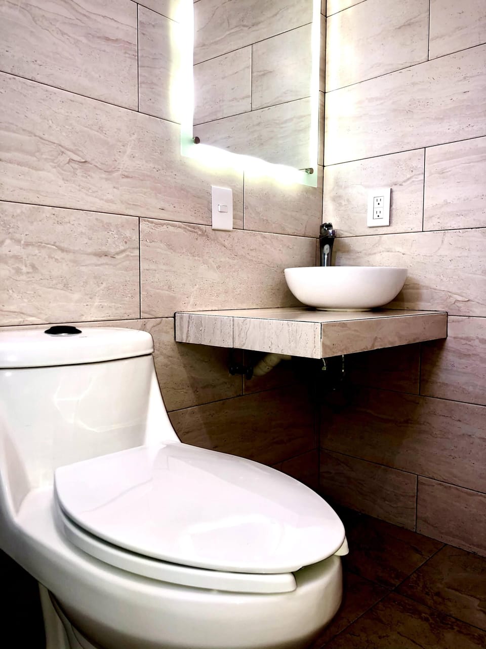 Shower, towels, soap, shampoo