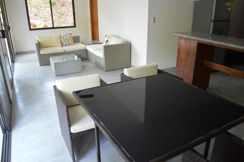 Family House, Multiple Beds, Garden View | Lobby sitting area