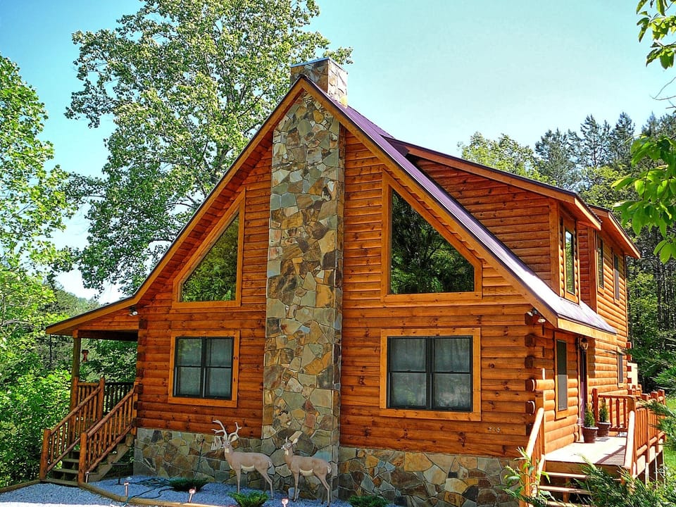 Front View - Welcome to Chalet du' Mont