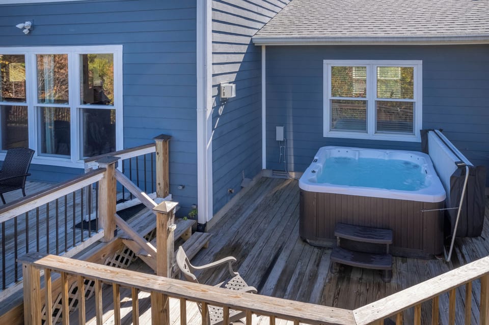 Hot tub