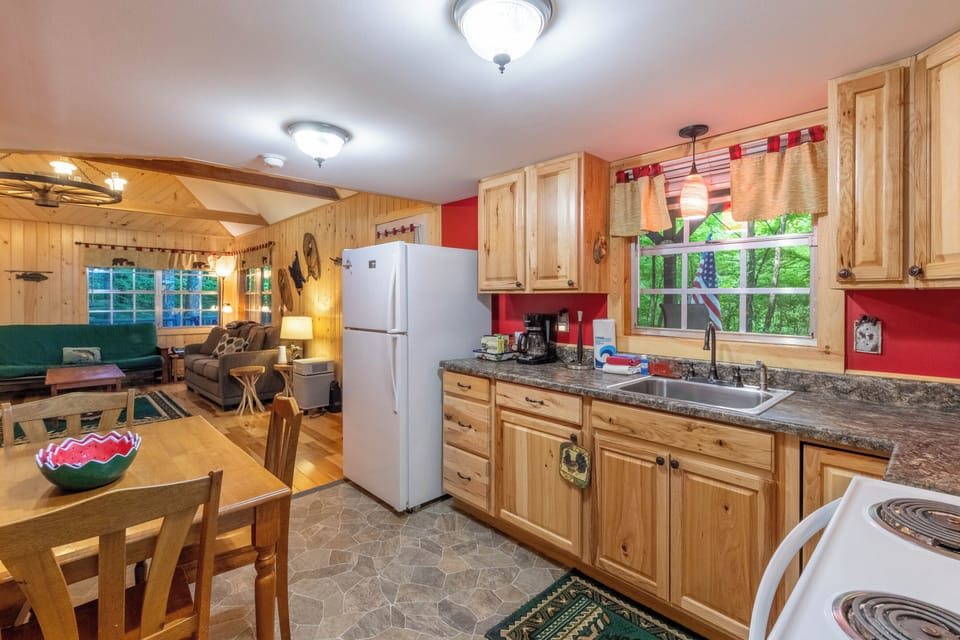Kitchen - Main level - Kitchen.