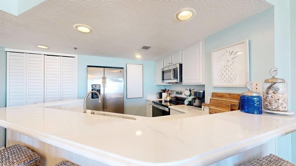 Fully Stocked Kitchen