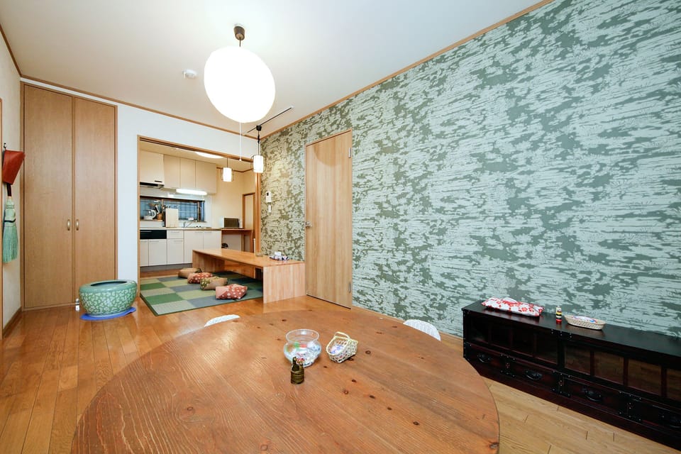 Private Vacation Home | In-room dining
