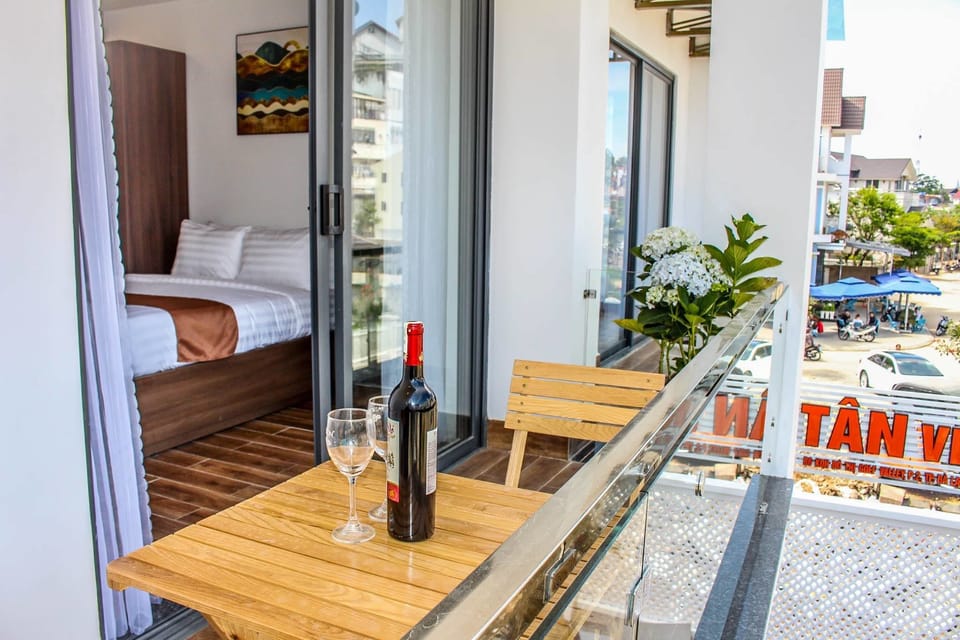 Superior Double Room, Park View | Minibar, in-room safe, desk, iron/ironing board