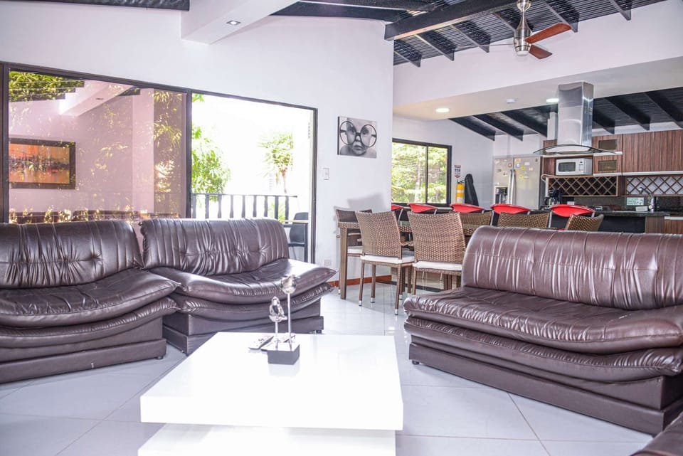 Side view living room
