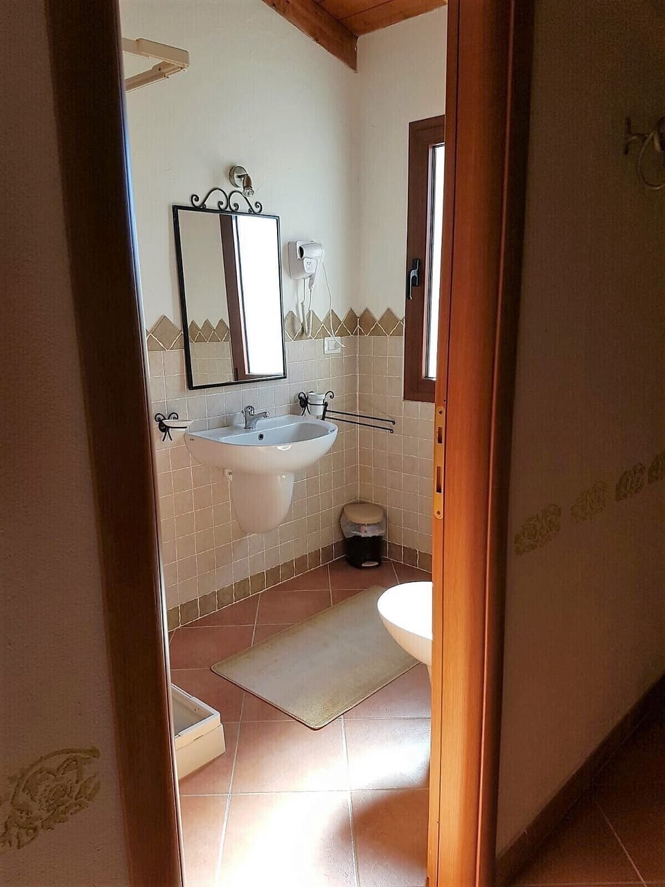 Double Room, Garden View | Bathroom | Hair dryer, bidet, towels, soap