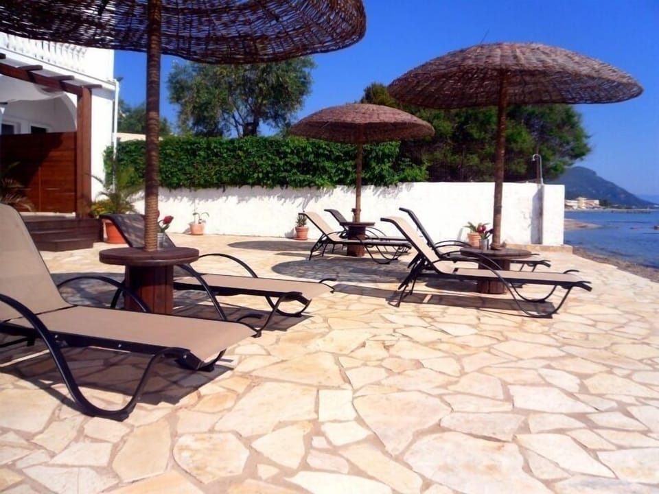 Galini beach studios Bed and Breakfast in Peloponnese, Western Greece and the Ionian