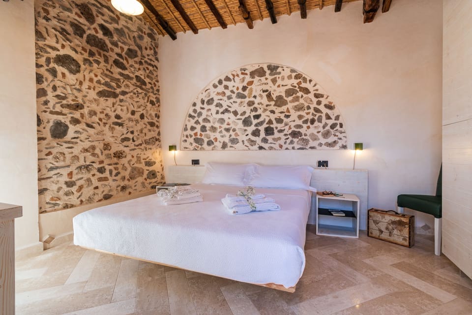 Superior Double Room, Courtyard View | Egyptian cotton sheets, premium bedding, memory foam beds, minibar