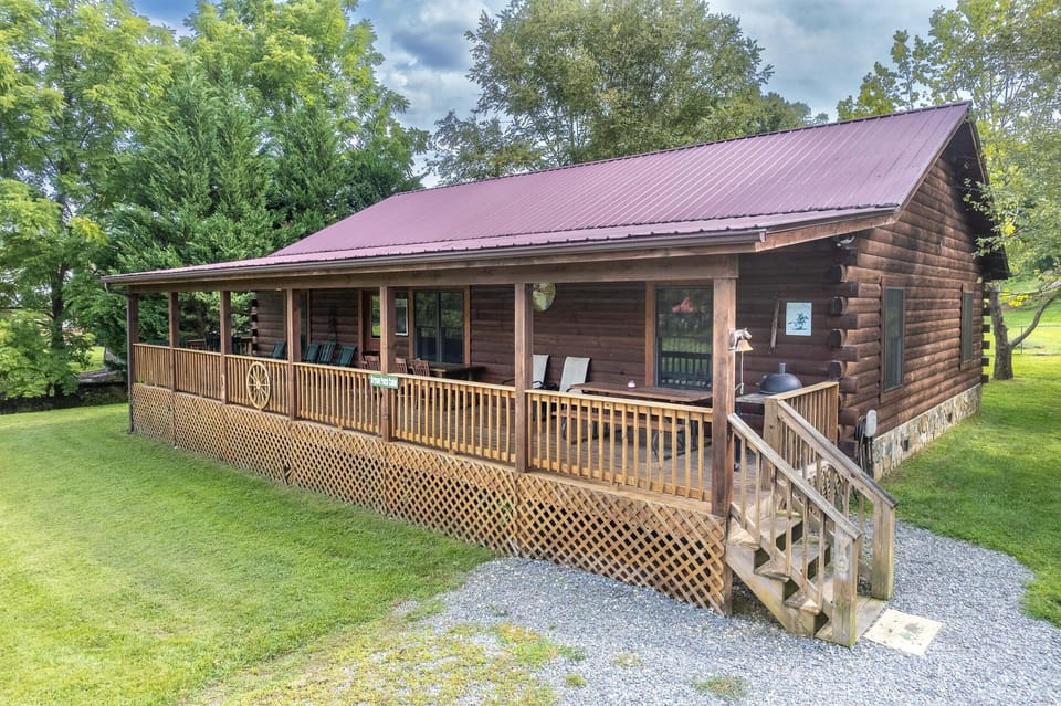 Exterior - Welcome to Deep Creek Log Cabin