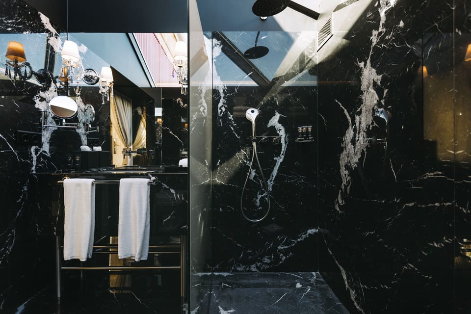 Executive Superior | Bathroom | Shower, rainfall showerhead, designer toiletries, hair dryer