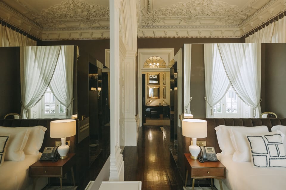 Executive Deluxe | Premium bedding, minibar, in-room safe, individually decorated