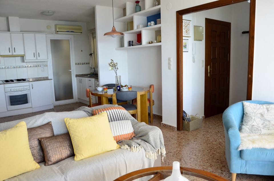 Lounge with a Bright sea view