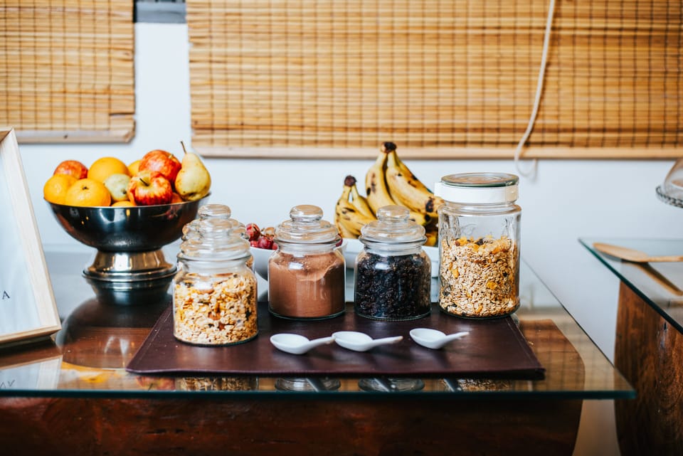 Free self-serve breakfast on weekdays