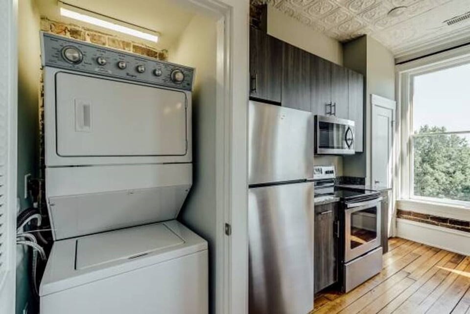 New Washer/Dryer, Icemaker Fridge, Oven and Dishwasher in every unit!   