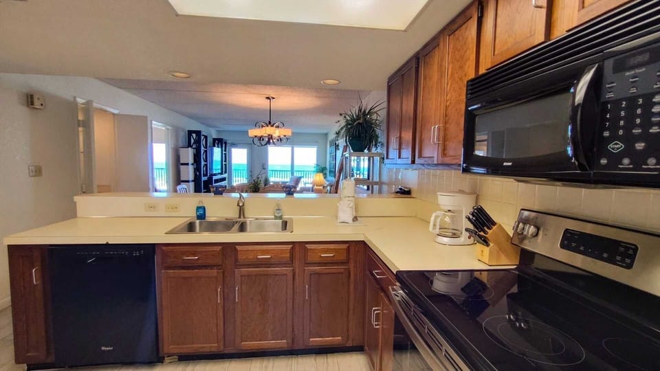 Indoors, Microwave, Oven, Kitchen, Sink