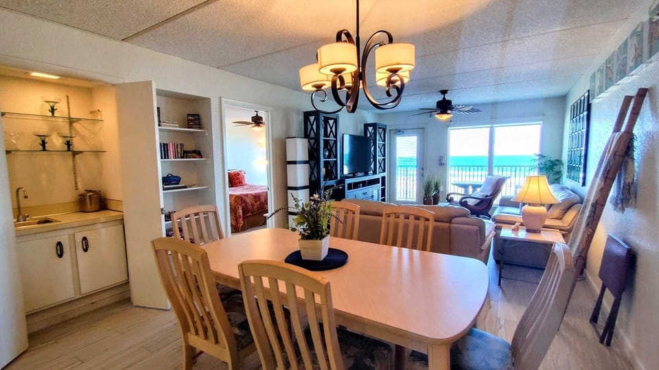 Dining Room, Dining Table, Furniture, Indoors, Table