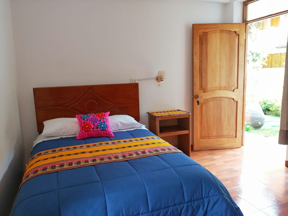 Desk, blackout drapes, WiFi (free), bed sheets