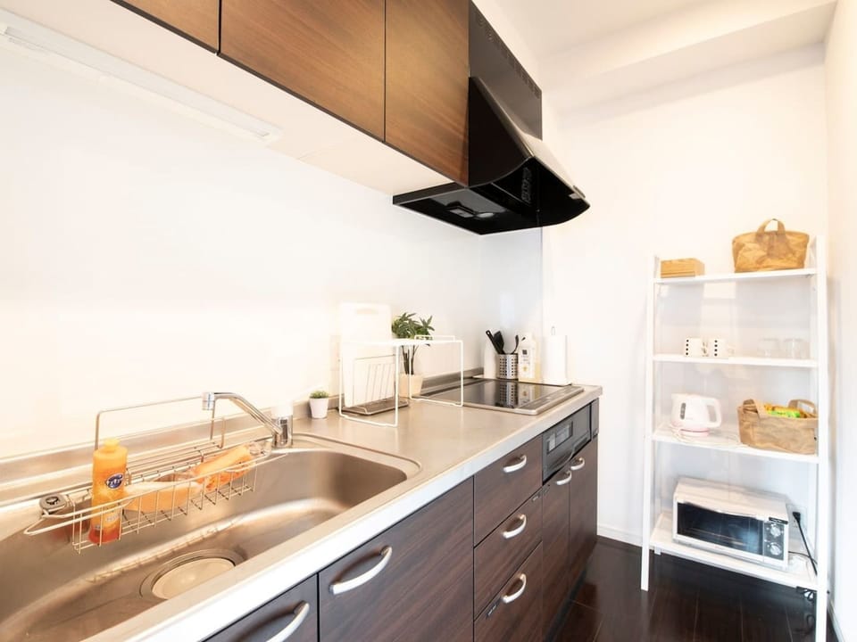 301 | Private kitchenette