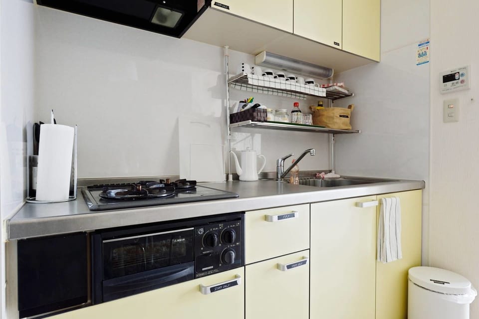 Private Vacation Home | Private kitchenette | Fridge, microwave, stovetop, electric kettle