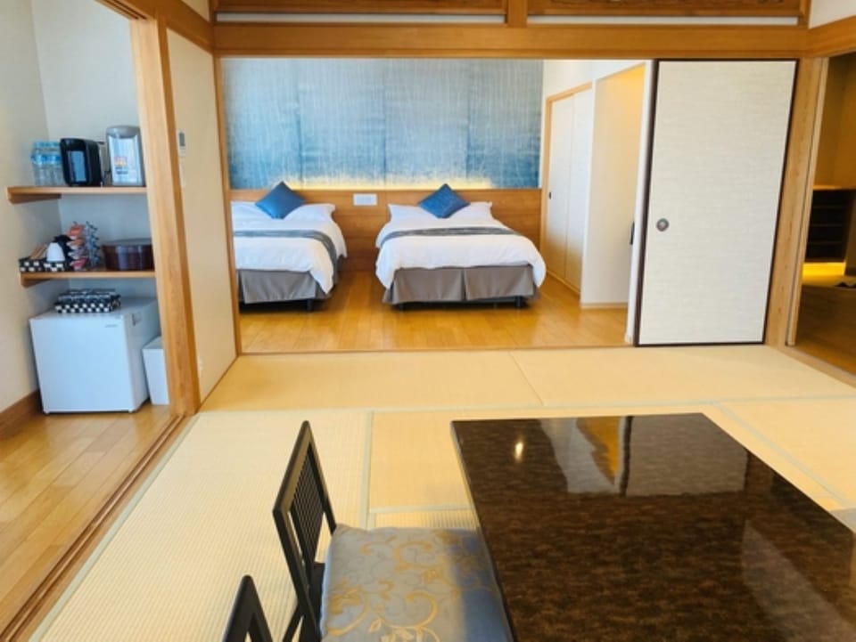 Deluxe Room | In-room safe, desk, individually decorated, individually furnished