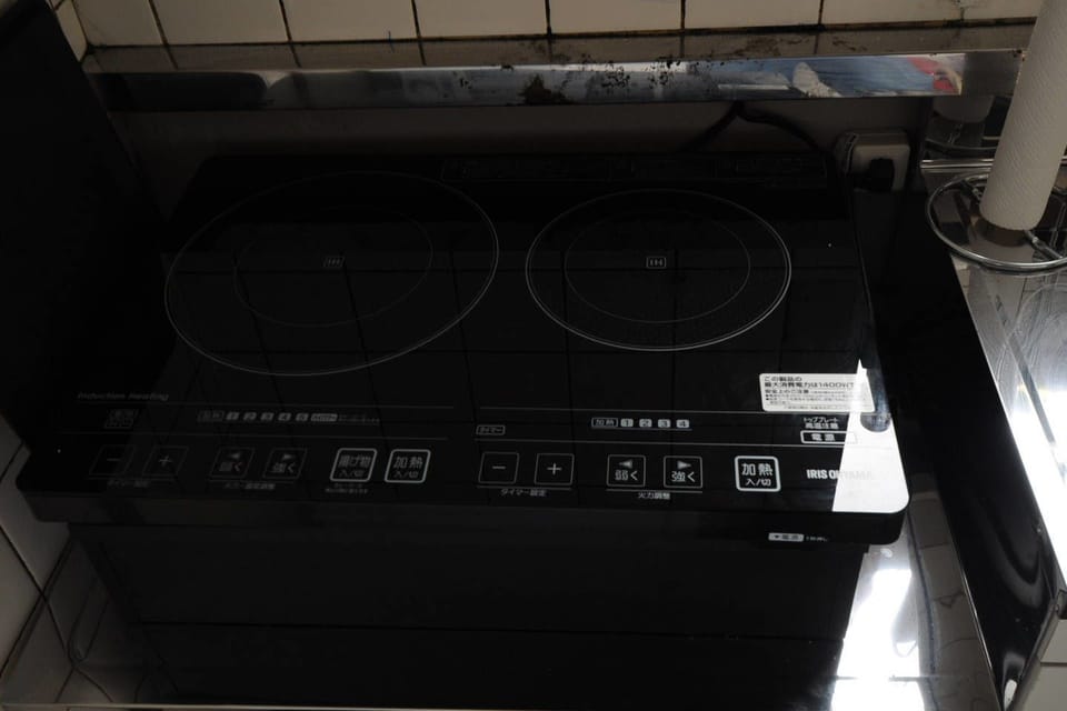 Private Vacation Home | Private kitchenette | Fridge, microwave, stovetop, cookware/dishes/utensils