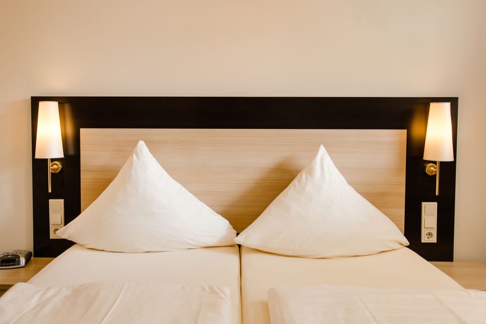 Comfort Double Room, River View | 1 bedroom, hypo-allergenic bedding available, desk, laptop workspace