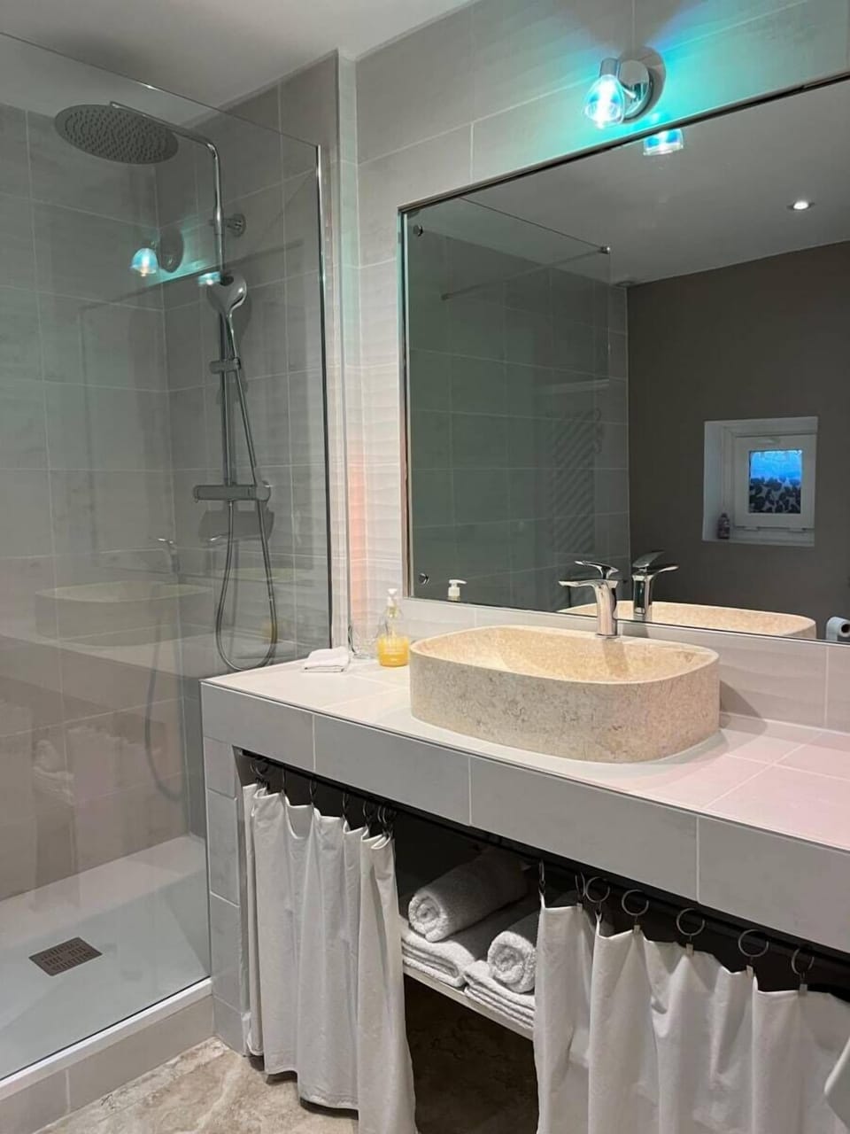 Family Quadruple Room | Premium bedding, iron/ironing board, free WiFi, bed sheets