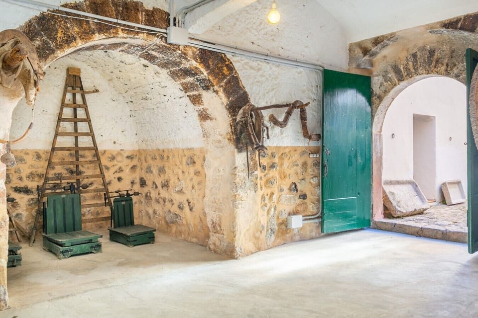 Tafona-in-historic-house-in-mallorca-with-swimming-pool-2 - copia - copia