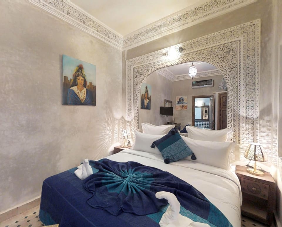Luxury Double Room, 1 King Bed, Courtyard View (Double Berbere) | Frette Italian sheets, premium bedding, down comforters