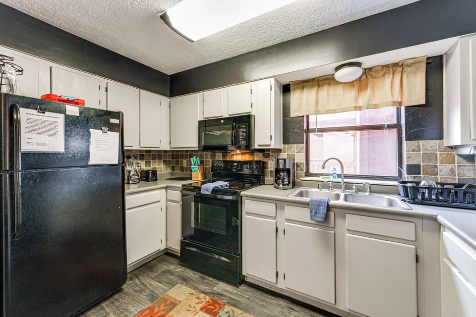 Kitchen | Dishwasher | 1st Floor