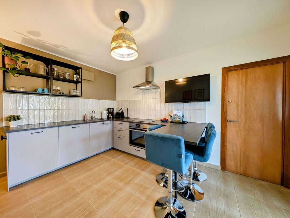 Furniture, Interior Design, Flooring, Floor, Cabinetry, Wood, Ceiling, Room, Countertop, Kitchen