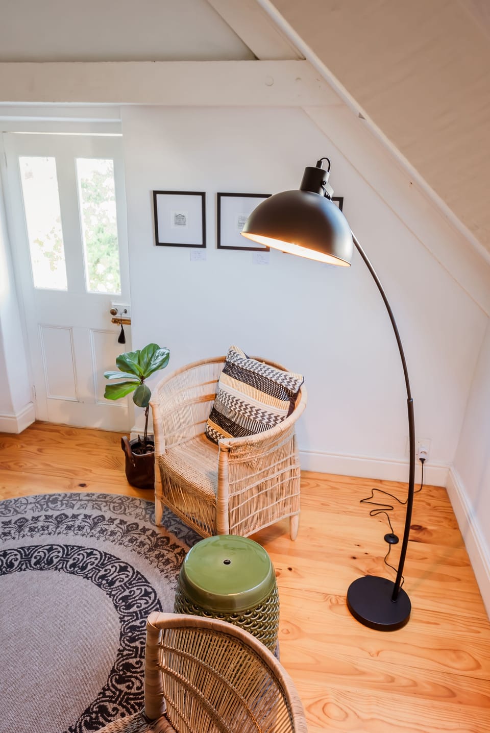 Luxury Villa | Hypo-allergenic bedding, in-room safe, individually decorated, desk