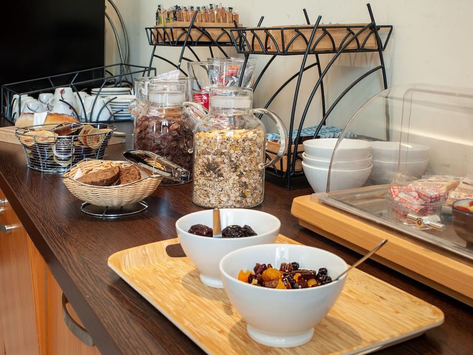 Enjoy a breakfast at the restaurant.