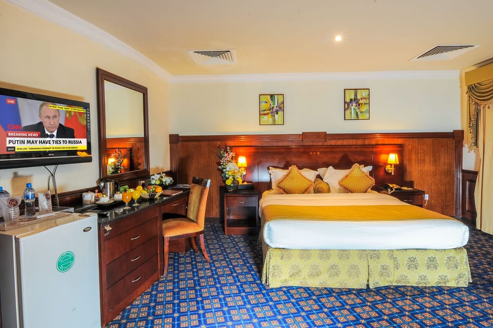 Minibar, in-room safe, desk, iron/ironing board (on request)