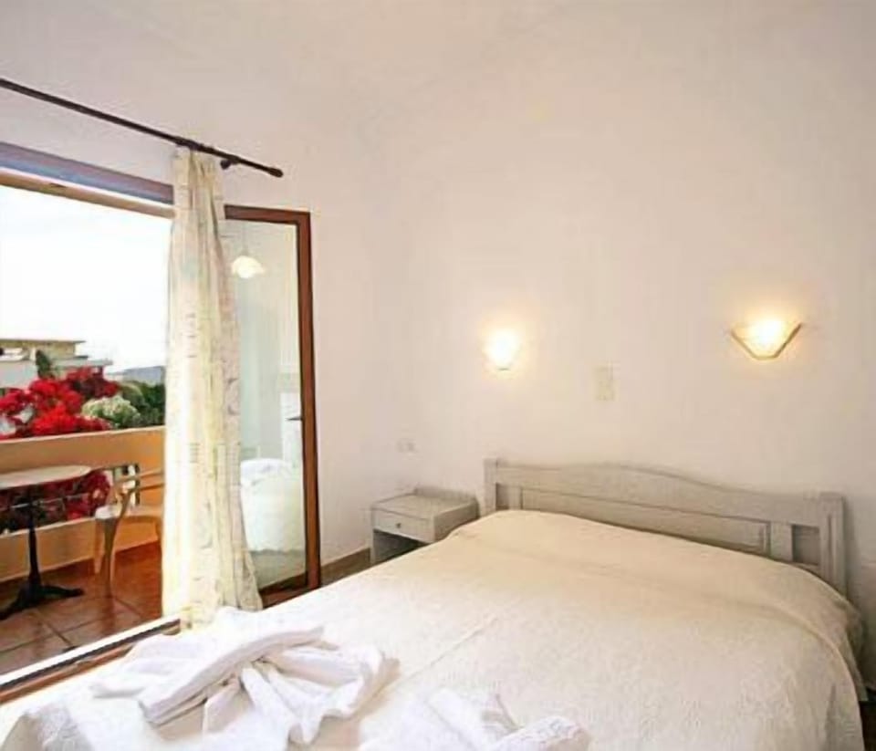 One Bedroom Apartment for 4 people | In-room safe, free WiFi
